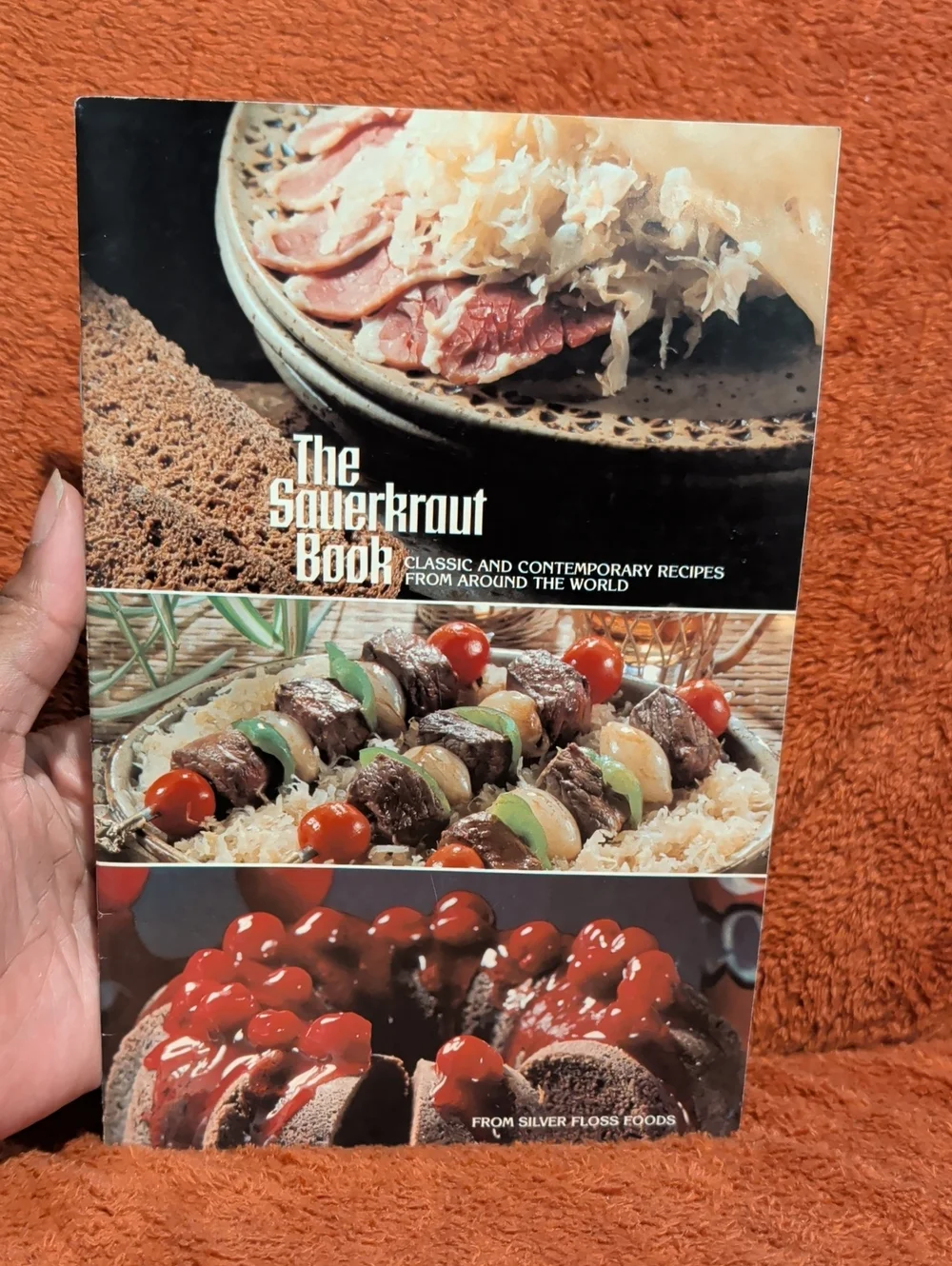 The Sauerkraut Book ( Paperback )